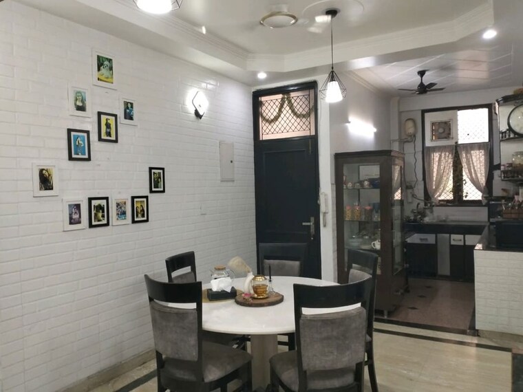 Team Area, rajouri garden 3 Bedroom 137 Sq.Ft. Builder Floor In Rajouri Garden Delhi 10398643
