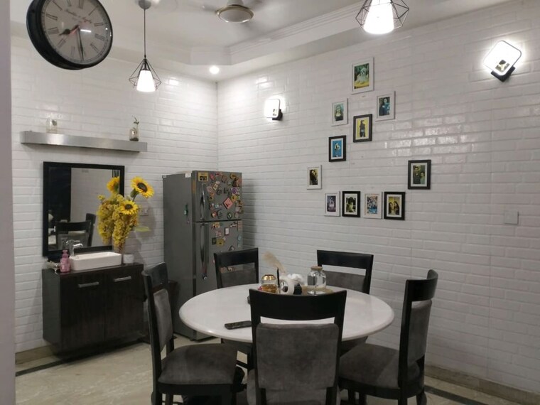 Team Area, rajouri garden 3 Bedroom 137 Sq.Ft. Builder Floor In Rajouri Garden Delhi 10398643