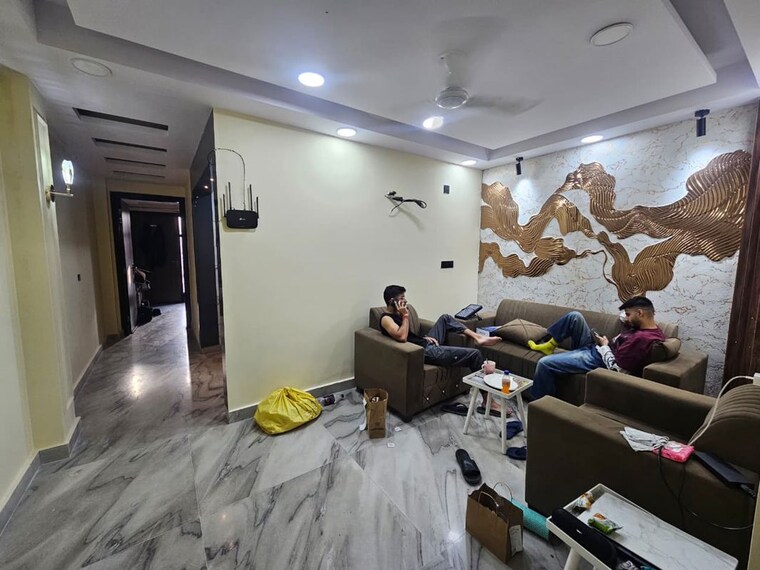 Team Area, ramesh nagar 2 Bedroom 100 Sq.Ft. Builder Floor In Ramesh Nagar Delhi 10398667