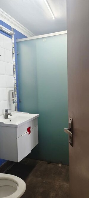 Bathroom in 3 BHK Apartment at Sector 6 Dwarka – for Rent