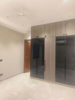 4 BHK + Servant Room 250 Sq.Yd. Builder Floor in Safdarjung Enclave