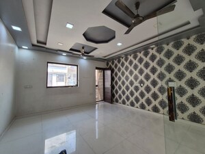 Common Area in 3 BHK Builder Floor at Mansarover Garden – for Rent