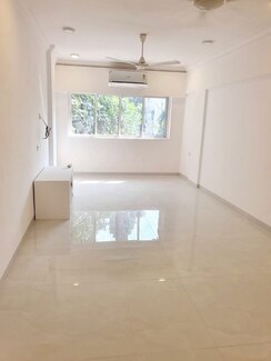 2 BHK + Pooja Room Apartment For Rent in Bandra West
