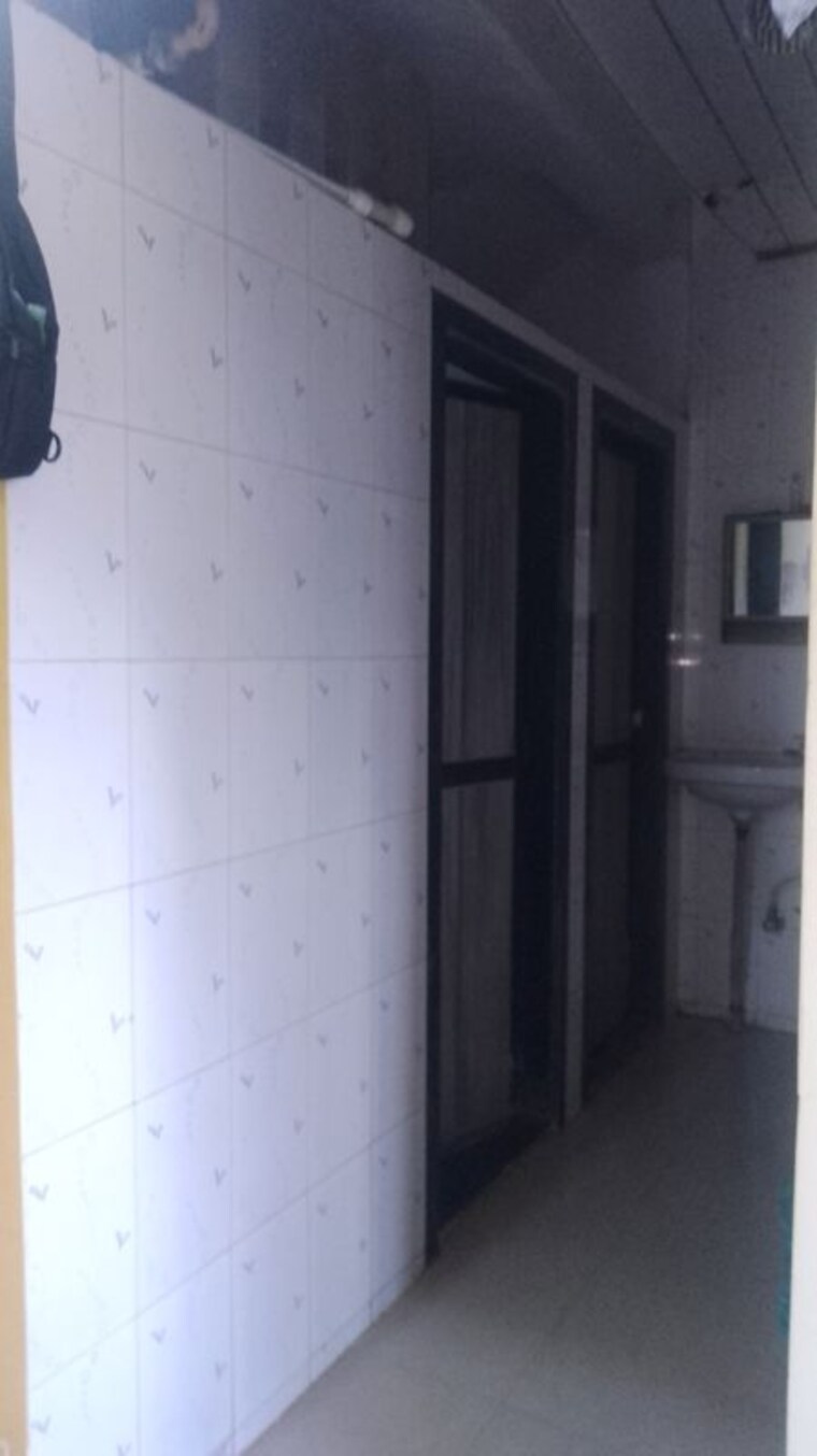 Bathroom, gayatri-dham-chs 1 RK 450 Sq.Ft. Apartment In Titwala Thane 10398736
