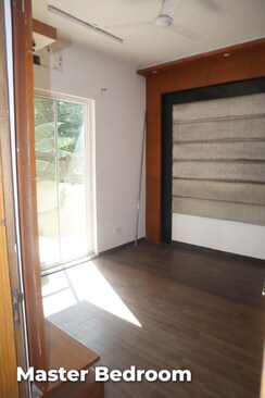 3 BHK + Pooja Room,Basement Apartment For Sale in BPTP Astaire Garden-Monet Floors