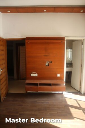 Furnished Amenities in 3 BHK Apartment at BPTP Astaire Garden-Monet Floors, Sector 70a – for Sale