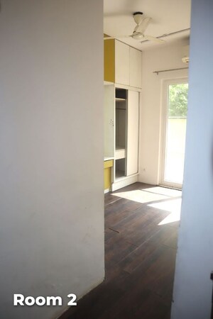 Room in 3 BHK Apartment at BPTP Astaire Garden-Monet Floors, Sector 70a – for Sale