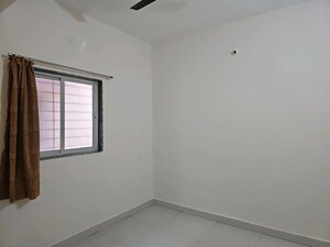 Room in 2 BHK Apartment at Wadgaon Sheri – for Rent