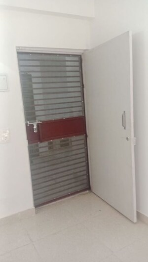 Bathroom in 3 BHK Apartment at The Mahesh CGHS, Sector 21c – for Rent