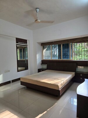 Bedroom in 2 BHK Apartment at Bandra West – for Rent