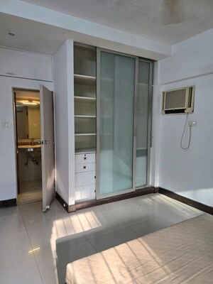 Bedroom in 2 BHK Apartment at Bandra West – for Rent