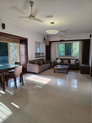 Living Room in 2 BHK Apartment at Bandra West – for Rent