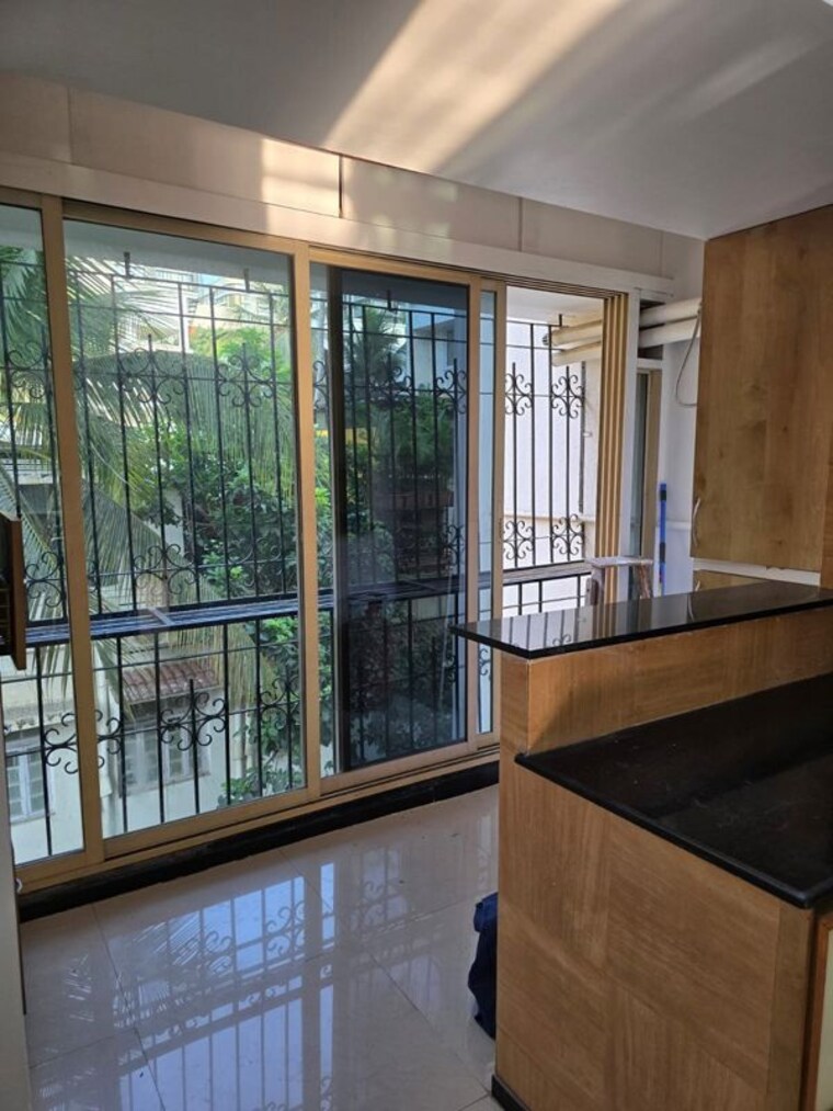 Balcony, bandra west 2 Bedroom 700 Sq.Ft. Apartment In Bandra West Mumbai 10398781