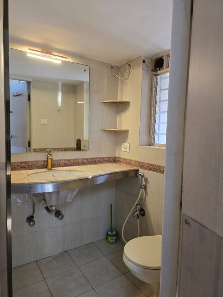 Washroom, bandra west 2 Bedroom 700 Sq.Ft. Apartment In Bandra West Mumbai 10398781