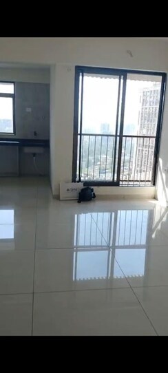 2 BHK Apartment For Rent in Chandak 34 Park Estate