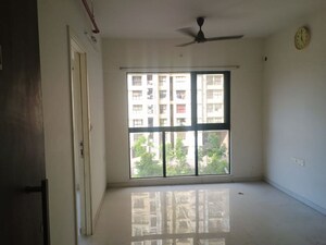 Room in 2 BHK Apartment at Runwal Gardens, Dombivli East – for Rent