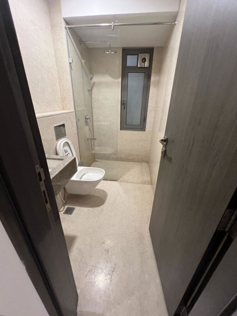Attached Bathroom, piramal-mahalaxmi 4 Bedroom 1870 Sq.Ft. Apartment In Mahalaxmi Mumbai 10398816