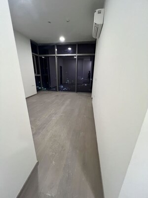 Room in 4 BHK Apartment at Piramal Mahalaxmi, Mahalaxmi – for Sale
