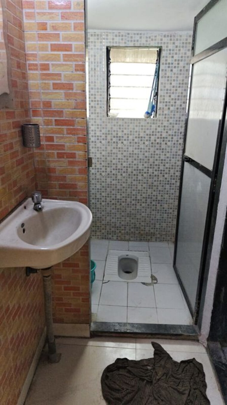 Bathroom, sagarli gaon 1 Bedroom 450 Sq.Ft. Apartment In Sagarli Gaon Thane 10398819