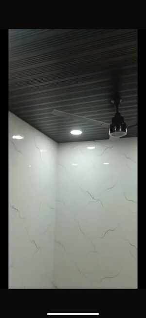 Room in  Shop at Kalkaji – for Rent