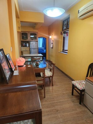 Living Room in 2 BHK Apartment at Malabar Hill – for Sale