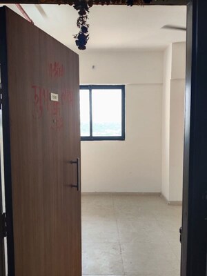 Room in 2 BHK Apartment at Runwal Gardens, Dombivli East – for Rent