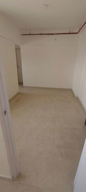 Room in 1 BHK Apartment at Runwal Gardens, Dombivli East – for Rent