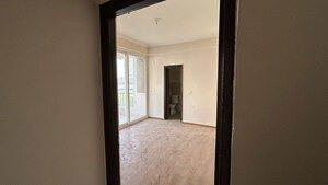 Room in 3 BHK Apartment at Amrapali Kingswood, Sector 4 Greater Noida – for Sale