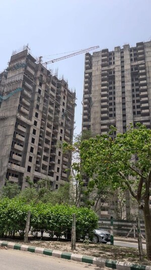 2.5 BHK Apartment – Exterior View View at Jaypee Krescent Homes Phase II, Sector 129 - for Sale