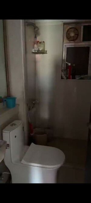 Bathroom in 3 BHK Apartment at Hiranandani Meadows, Manpada – for Rent