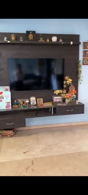 Furnished Amenities in 3 BHK Apartment at Hiranandani Meadows, Manpada – for Rent