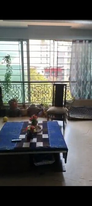 Living Room in 3 BHK Apartment at Hiranandani Meadows, Manpada – for Rent