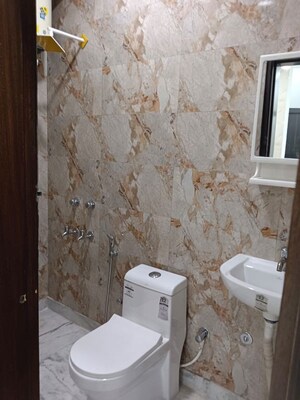 Bathroom in 1 BHK Builder Floor at Lajpat Nagar 4 – for Rent
