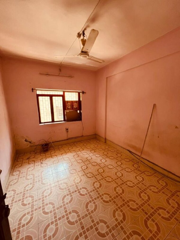 Room, bandra west 2 Bedroom 700 Sq.Ft. Apartment In Bandra West Mumbai 10398952