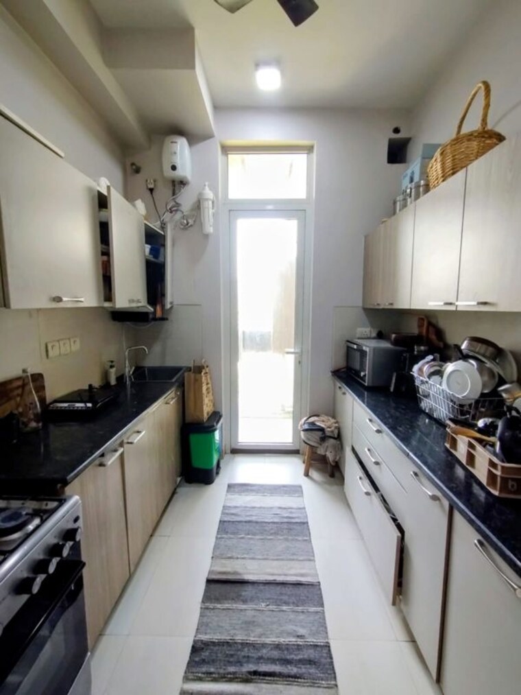 Kitchen, ireo-victory-valley 3 Bedroom 2385 Sq.Ft. Apartment In Sector 67 Gurgaon 10398963