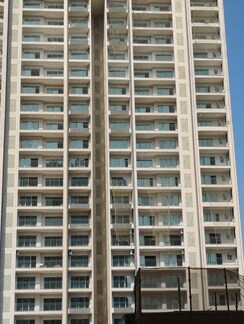 3 BHK + Extra Room Apartment For Rent in Godrej Air Sector 85
