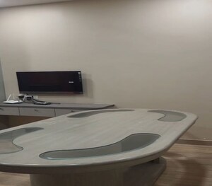 Furnished Amenities in 3 BHK Apartment at Dadar East – for Rent