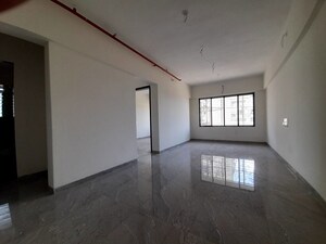 Room in 2 BHK Apartment at Samata CHS Goregaon West, Goregaon West – for Rent