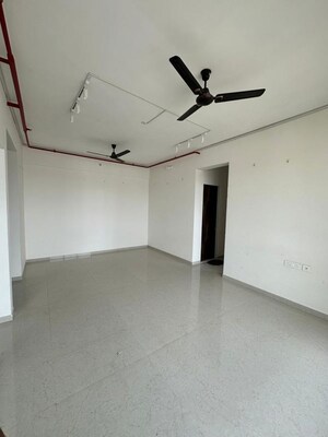 Room in 2 BHK Apartment at Rosa Manhattan, Ghodbunder Road – for Rent