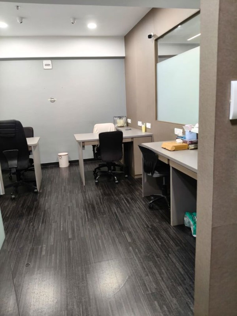 Team Area, magic-square Commercial Office Space 614 Sq.Ft. In Malad East Mumbai 10398984