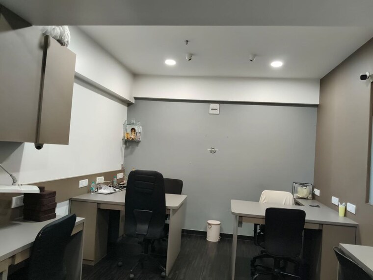 Team Area, magic-square Commercial Office Space 614 Sq.Ft. In Malad East Mumbai 10398984