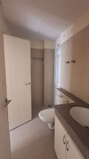 Bathroom in 3.5 BHK Apartment at Emaar Palm Hills, Sector 77 – for Rent