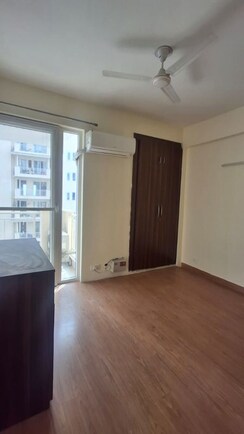 3.5 BHK + Servant Room Apartment For Rent in Emaar Palm Hills