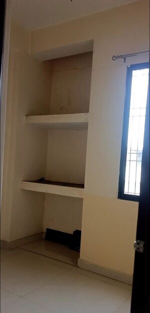 Furnished Amenities in 2.5 BHK Independent House at Birla Colony – for Rent