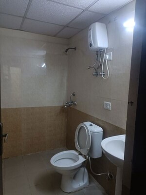 Bathroom in 2.5 BHK Apartment at Aims Golf Avenue I, Sector 75 – for Rent