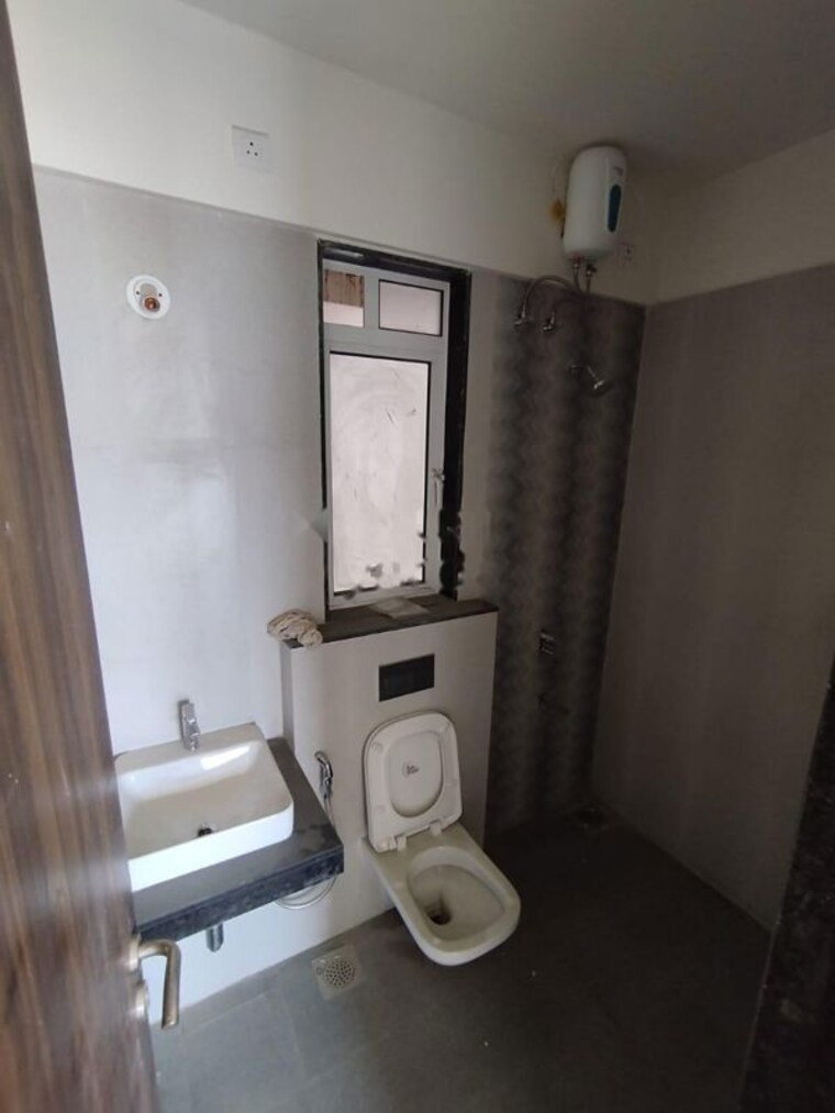Bathroom, sheth-avante 1.5 Bedroom 780 Sq.Ft. Apartment In Kanjurmarg West Mumbai 10399111