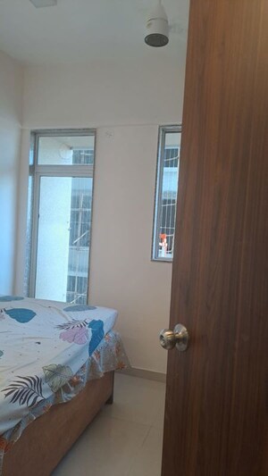 Room in 1 BHK Apartment at Sushanku Avenue 36, Goregaon West – for Rent