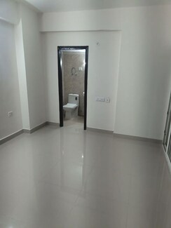 3 BHK + Pooja Room,Servant Room,Study Room,Basement Apartment For Rent in Aims Golf Avenue II