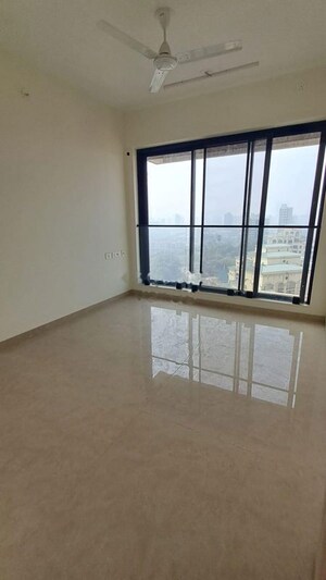 Room in 3 BHK Apartment at Adani Ten BKC, Bandra East – for Rent