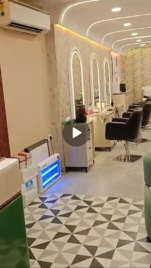 Team Area in  Shop at New Friends Colony – for Rent